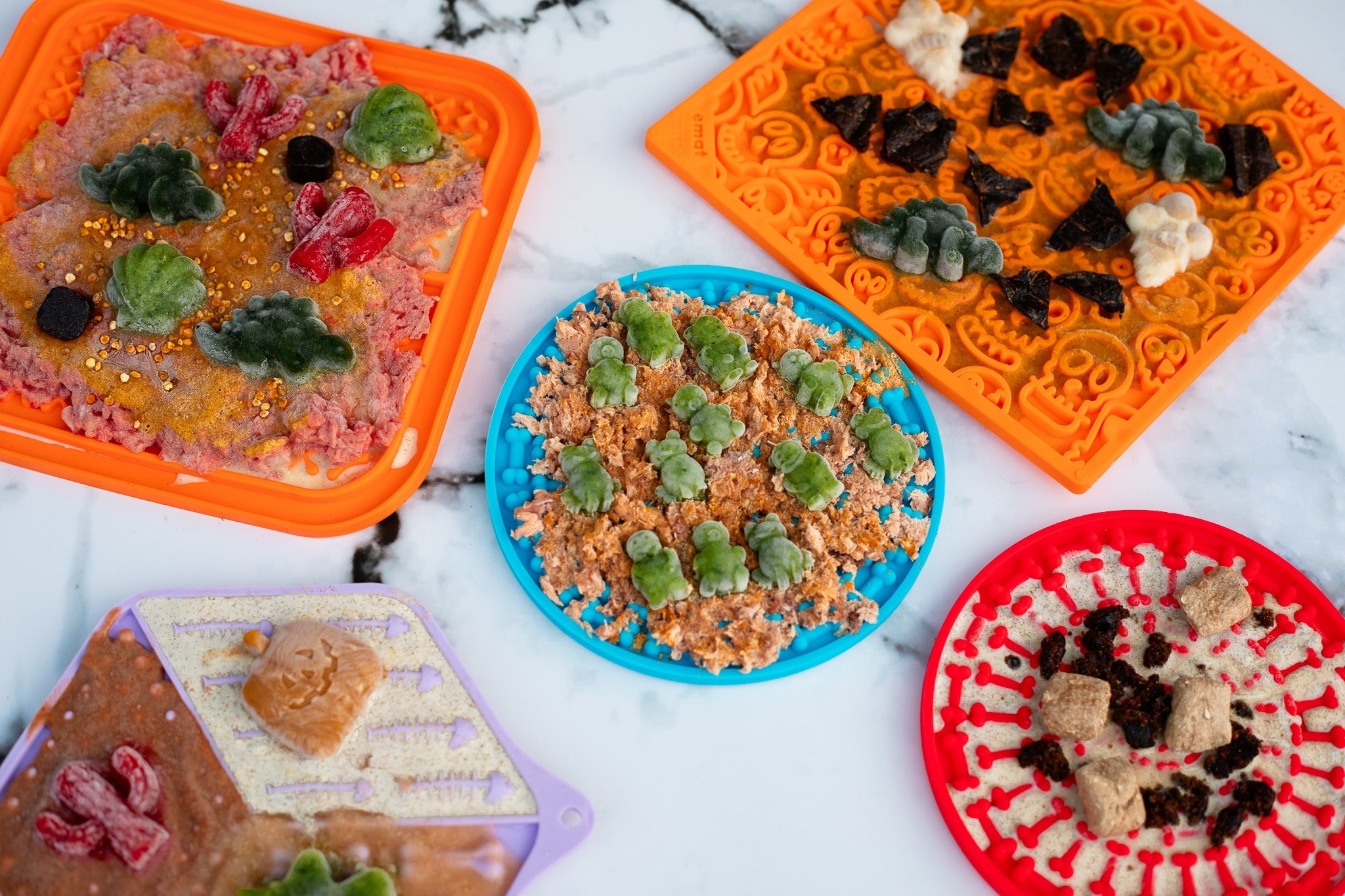 What to Put on Lick Mat for Dog: Tasty Ideas to Keep Them Happy